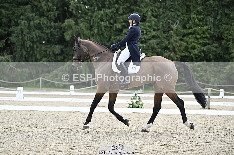 240523-121728-04574 - 428-COOLEY_SNAPCHAT-Selina_Milnes