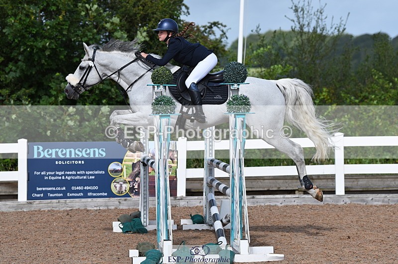 230715A-093936-00052 - Cls 11 Children on Horses 1.05m