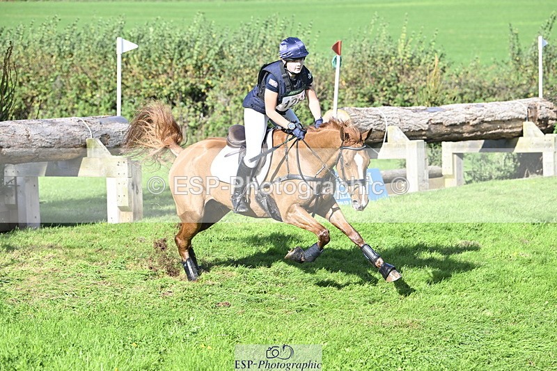 251024A-122453-08982 - B-128-Holly.Law