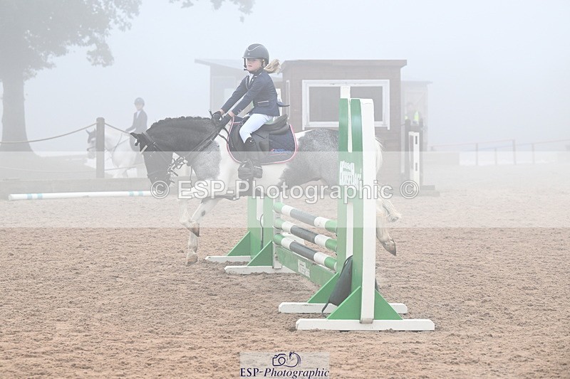 240907A-093103-00131 - Cls 1 Pony Intro 70cm