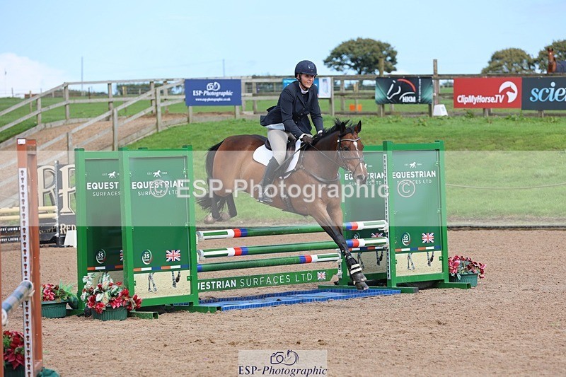 250911-141607-02372 - Cls 5 Chard Snr 90cm Speed Derby