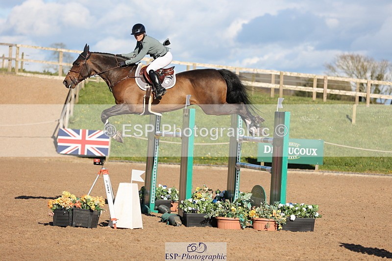 240419A-174226-09937 - Cls 10, 2 Star Big Tour 145cm  Break to End