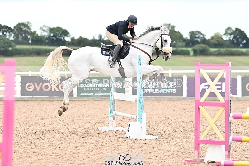 250820B-134817-00801 - Cls 6 Foxhunter and 1.20m Open