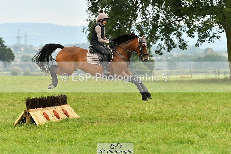 230817-131145-00836 - Theo's 1st Group - XC