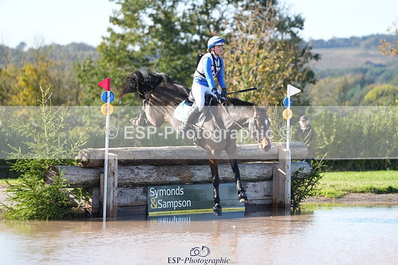 251024A-122703-08783 - B-131-Gemma.Gurvidi