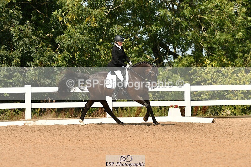 250817-112135-08549 - 213-mrs.nicola.m.NichollsSir.Sherman.Astwood