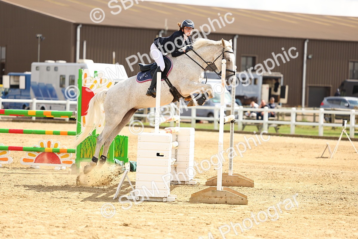 SBM_010400 - Class 4 - Senior Foxhunter - 1.20m Open