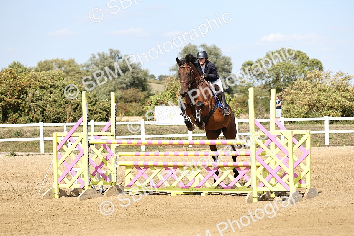 SBM_005233 - Class 6 = Senior Newcomers - 1.10m Open