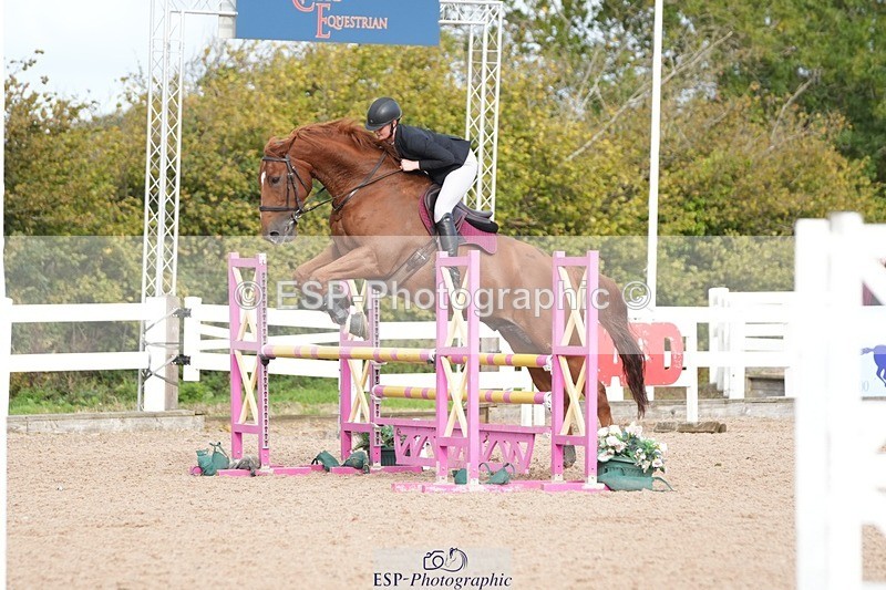 251005-100325-02446 - Cls 22 British Novice and 90cm