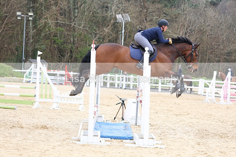 3E7A7664 - Class 8: Senior Newcomers/1.10m open