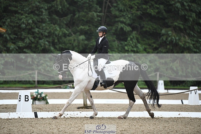 240720-113519-04343 - 123-Michelle_Wallis-Alvescot_Winning_Mood