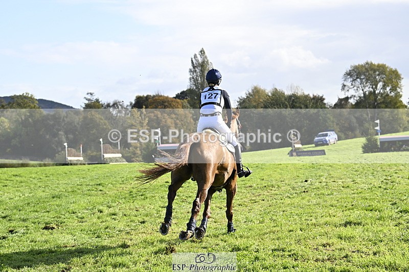 251024A-122302-08975 - B-127-Jessica.McCaldin