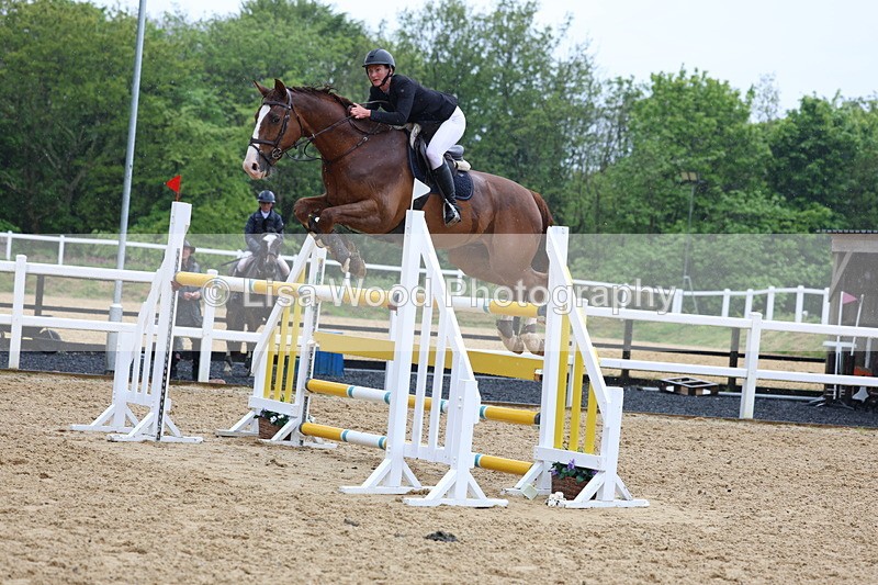 3E7A7570 - Class 9: Senior 1.30m open