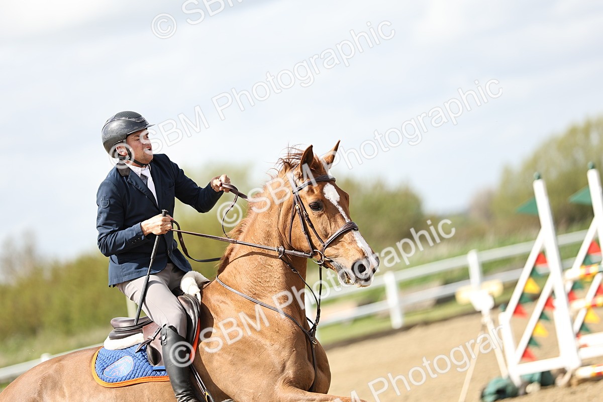 SBM_001141 - Class 4 - Senior Newcomers - 1.10m