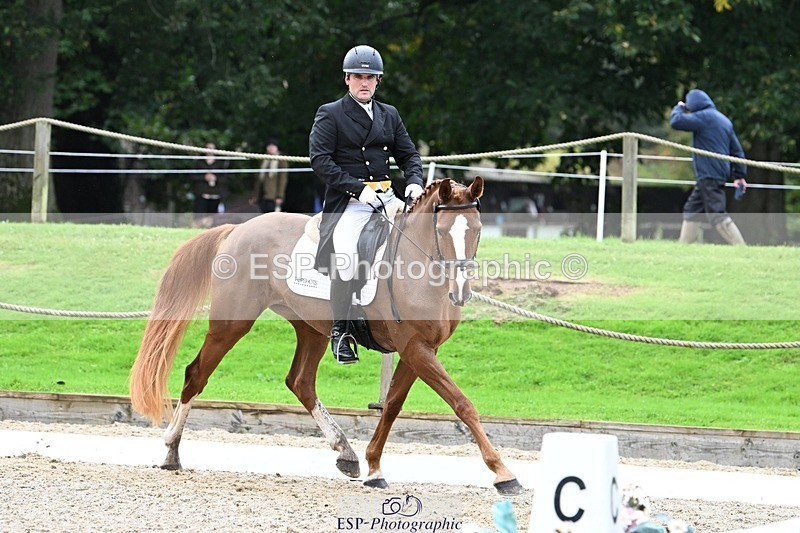 231019-145801-04327 - 059-MINNIE.MANOEUVREZ-Mark.Ford-DR