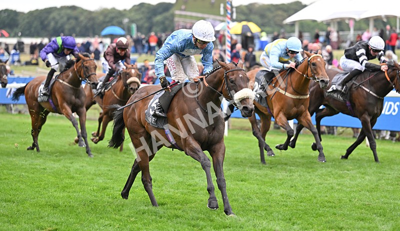 200826-198 Machadadorp - Race 7 17.20pm British EBF Fillies' Handicap