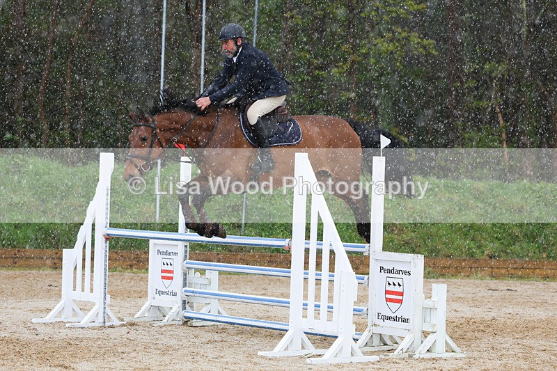 3E7A1552 - Class 6: Senior 1.05m