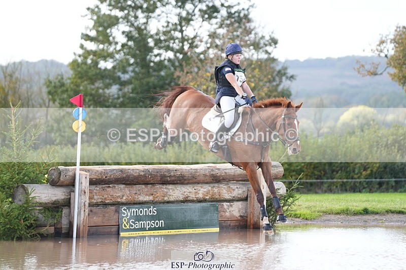 251024A-132108-11062 - B-154-Holly.Law