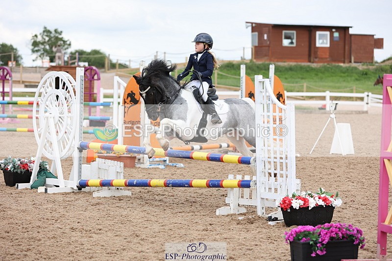 240630A-175437-16211 - Cls 28 Stepping Stones 128cm + 138cm