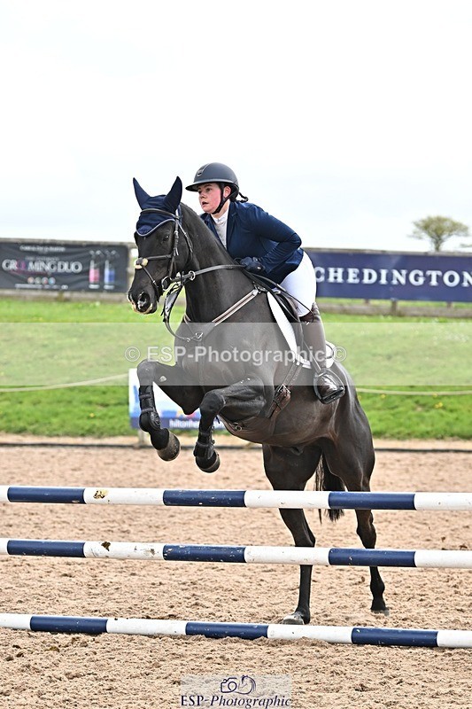 250414-111816-00435 - 90cm Round 1