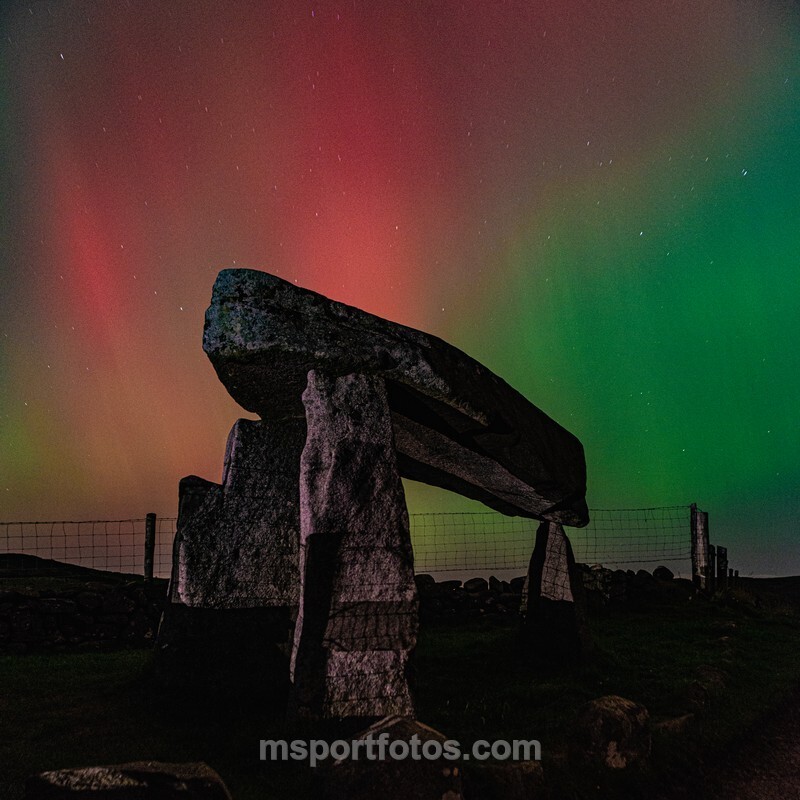 Northern Lights at Legananny Dolmen - Irelands landscapes