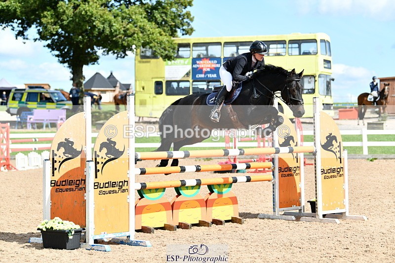 240913A-143010-04735 - Cls 24 1.05m Amateur Qualifier