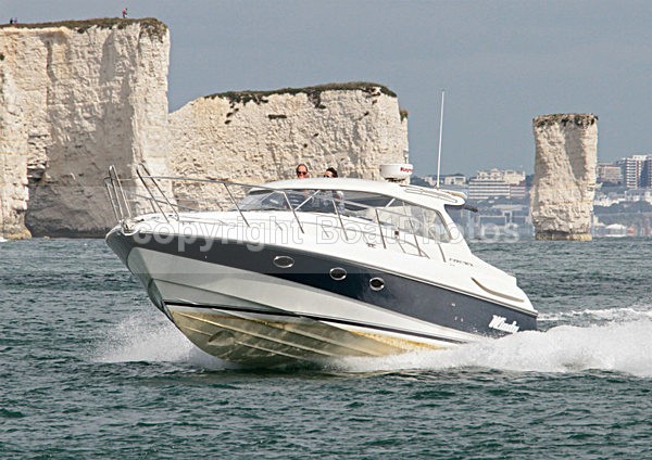 110829 WINDY MISTRAL IMG_3171 - Motorboats - Hardtop