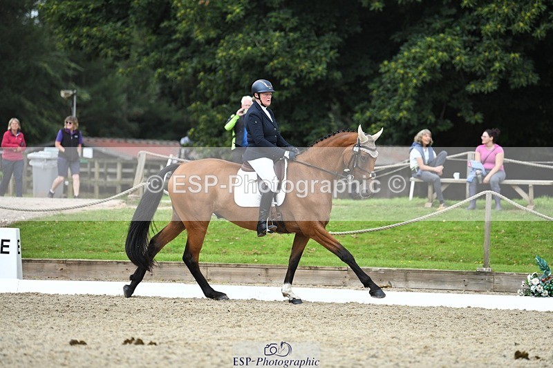 230812-114920-03707 - Cls 6 Novice Silver 10.30 to 11.55 break