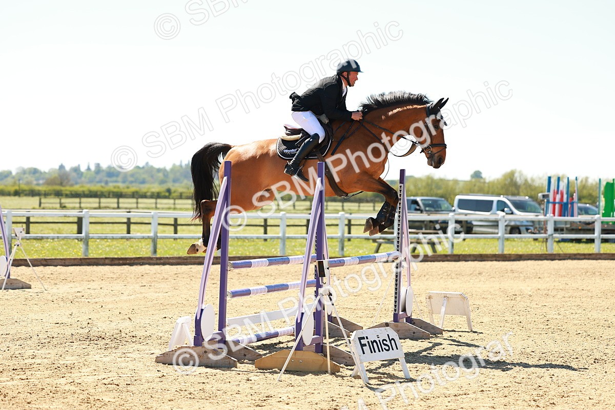 SBM_001464 - Class 4 - Senior Newcomers 1.10m
