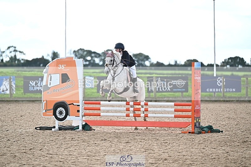 250921-152820-03999 - Cls 21 Pony 90cm Derby