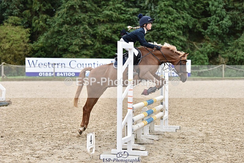 240802-104218-00917 - 80cm Round 1