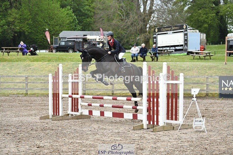 230512-093926-00358 - Cls 10 Snr 85cm Schooling