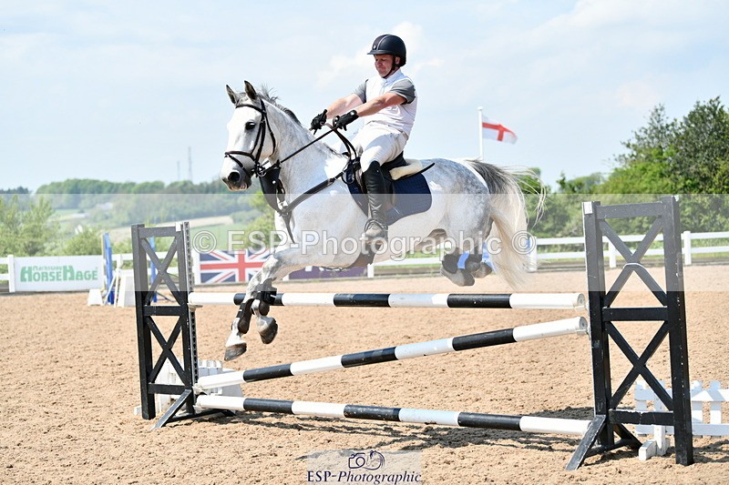 240512A-131111-18596 - Cls 41 Discovery and 1m Open