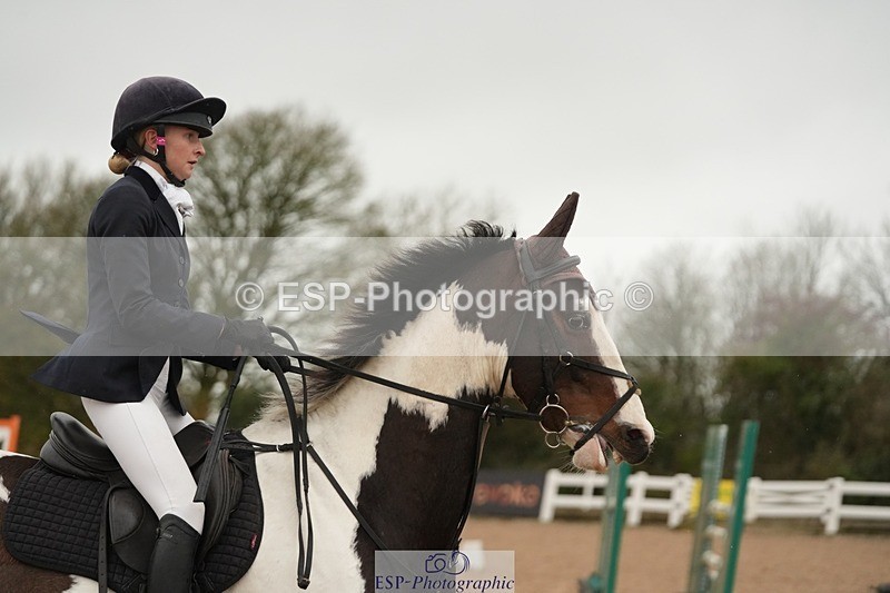 251109-120100-03702 - Cls 20 Newcomers and 1.10m Open