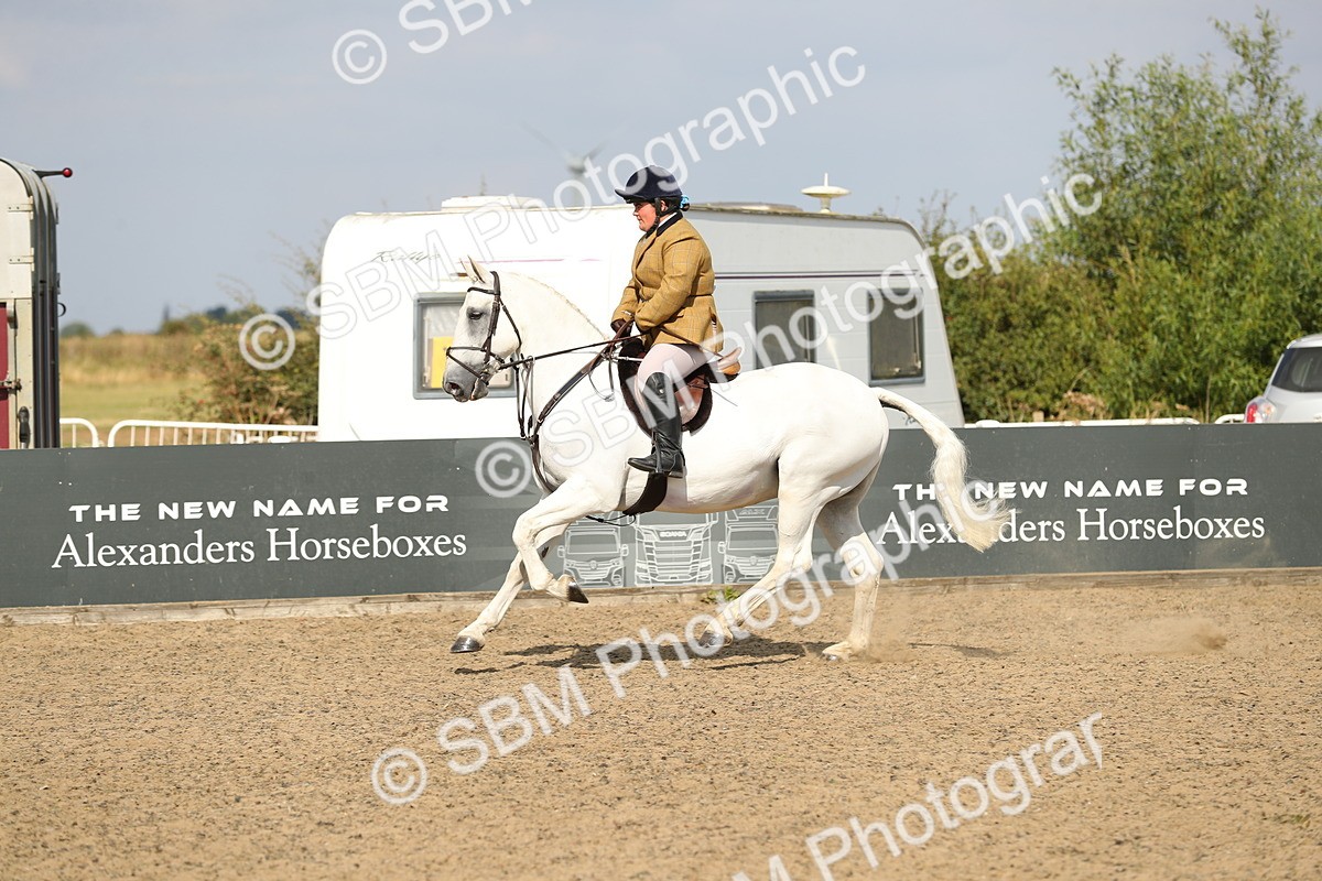 SBM_06840 - Class 49a Style & Performance 80cm (15-19)