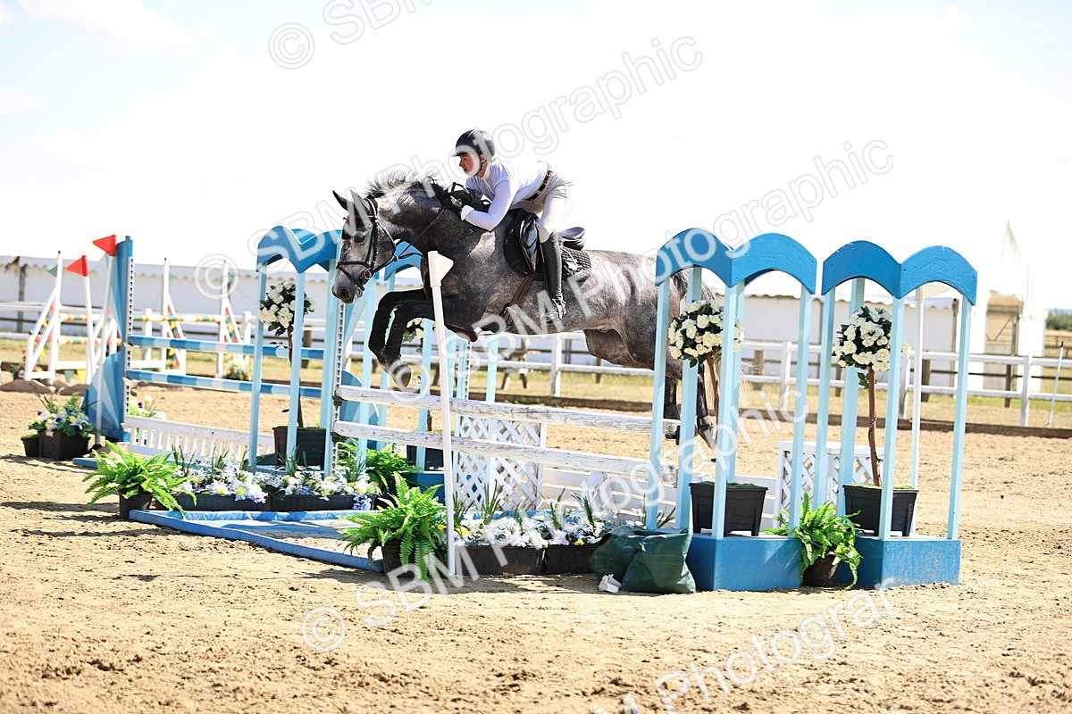 SBM_015435 - Class 16 - Senior foxhunter - 1.20m Open