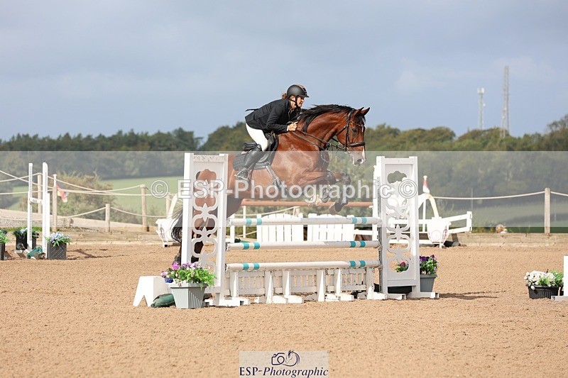 250911-104013-00686 - Cls 2 Snr Newcomers