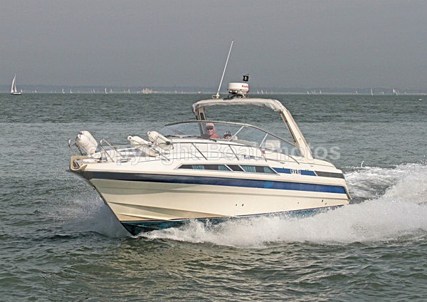 111001 AVRA IMG_1220 - Motorboats - Open