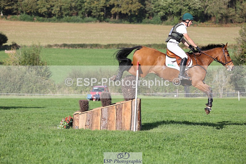 241025-144223-09139 - 233-Padraig.Mccarthy-LADY.OPHELIA