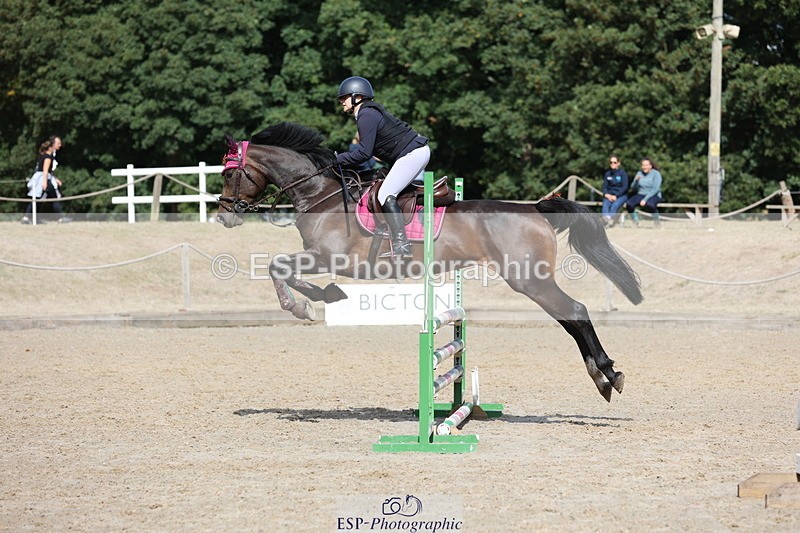 250829A-111152-01305 - Cls 7 British Novice and 90cm