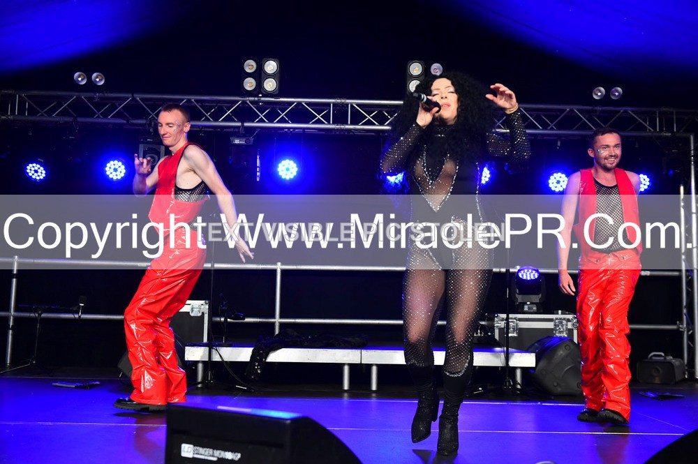 SH4_6548 - The Cher Experience