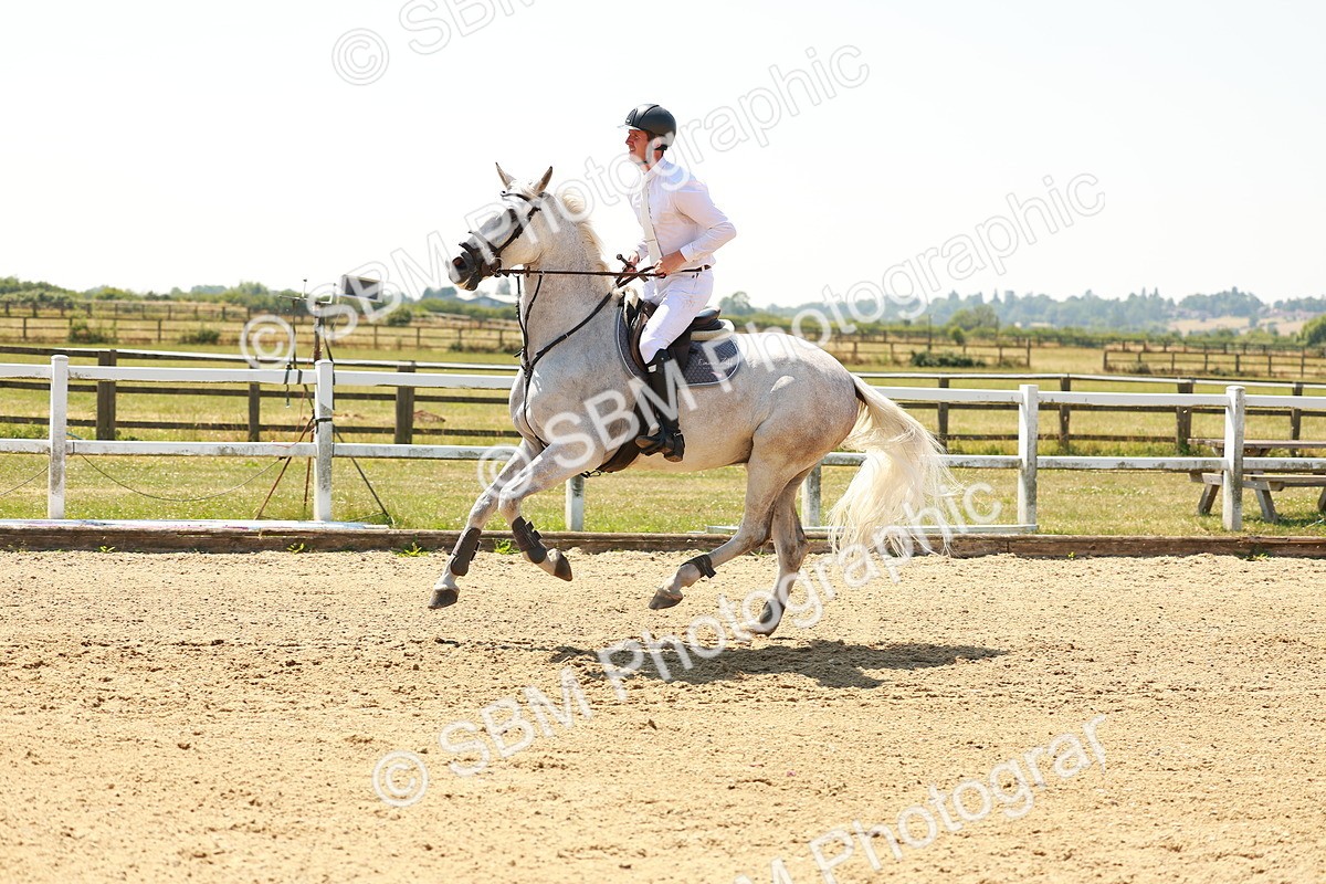 SBM_001733 - Class 4 - Senior Newcomers - 1.10m