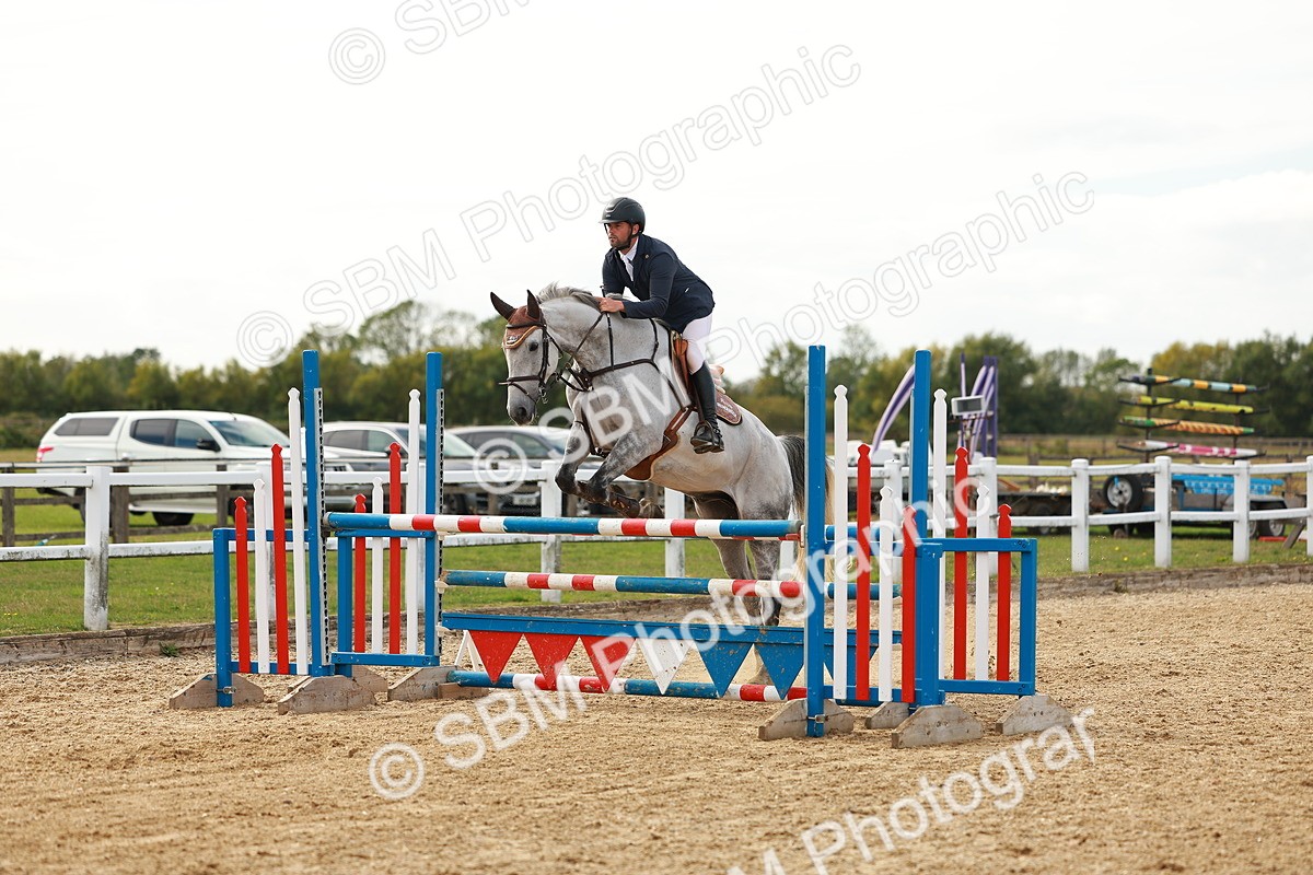 SBM_001806 - Class 4 - Senior Newcomers - 1.10m