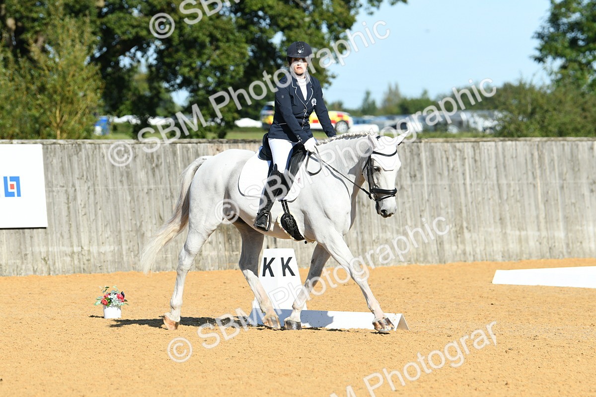 SBM_16242 - D4 - Small Tour Championship - Intro B