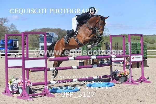 BPP_3127 - CLASS 14  Senior Newcomers/ 1.10m Open