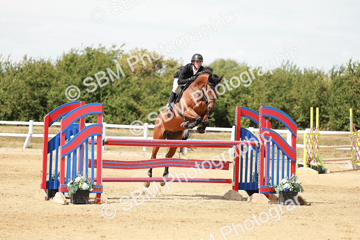 SBM_007908 - Class 4 - Senior Foxhunter - 1.20m Open