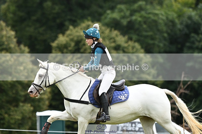 240825X-165702-37396 - 80cm XC 16.30 to 17.30