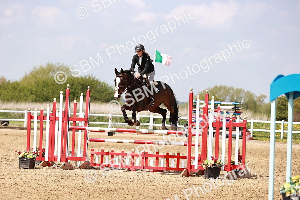  - Class 24 - Senior Newcomers - 1.10m