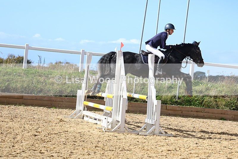 3E7A5024 - Class 9: 80cm Senior