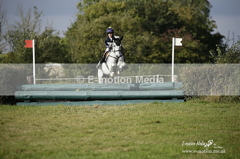  WWHT 171021 3326 - Intermediate (0.90m)  17/10/21